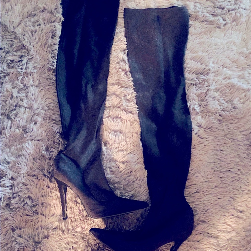 Black Boots